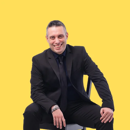 Juan Carlos Pell, consultor SEO freelance en Barcelona con 18 años de experiencia en posicionamiento web e IA